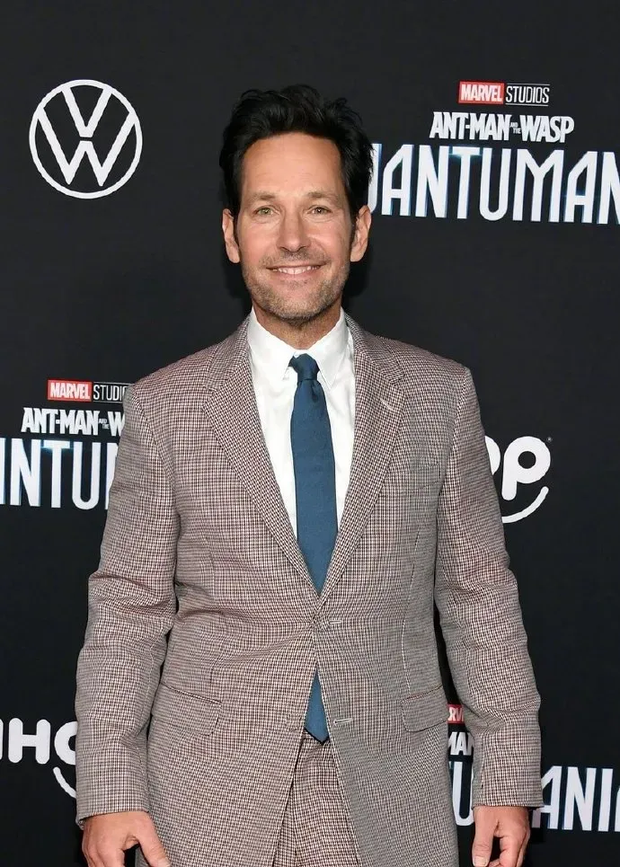 'Ant-Man' Paul Rudd Red Carpet Photos from the World Premiere of Marvel's 'Ant-Man and the Wasp: Quantumania' | FMV6