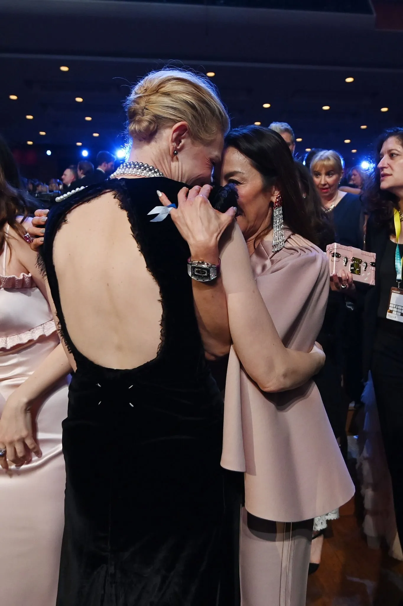 Cate Blanchett and Michelle Yeoh embrace passionately at 2023 British Academy Film Awards | FMV6