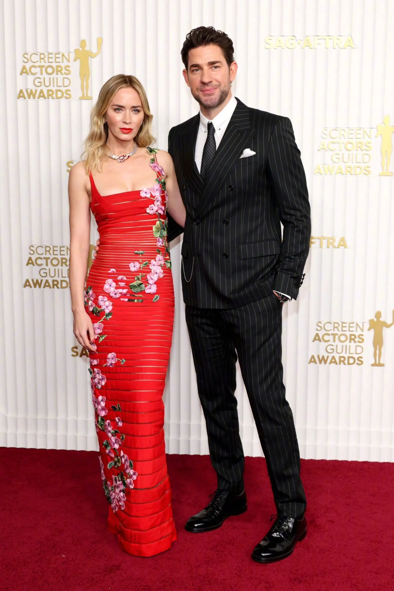 Emily Blunt and John Krasinski attend 2023 Screen Actors Guild Awards red carpet | FMV6