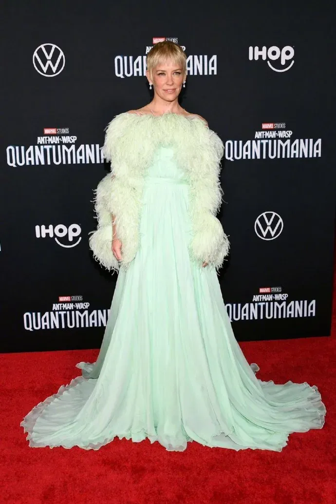 Evangeline Lilly Red Carpet Photos from the World Premiere of Marvel's 'Ant-Man and the Wasp: Quantumania' | FMV6