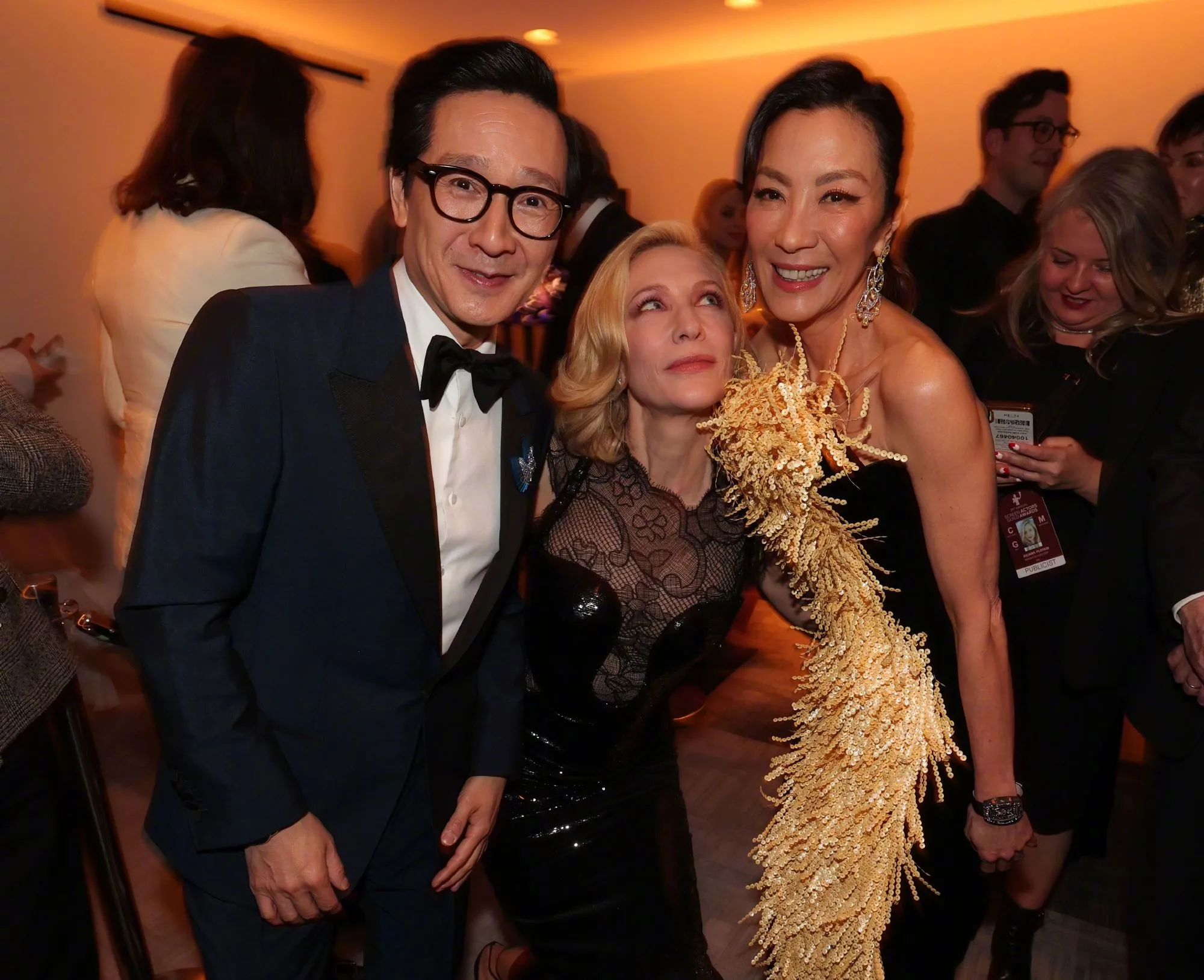 Group photo of Michelle Yeoh, Jonathan Ke Quan and Cate Blanchett at the 2023 Screen Actors Guild Awards | FMV6