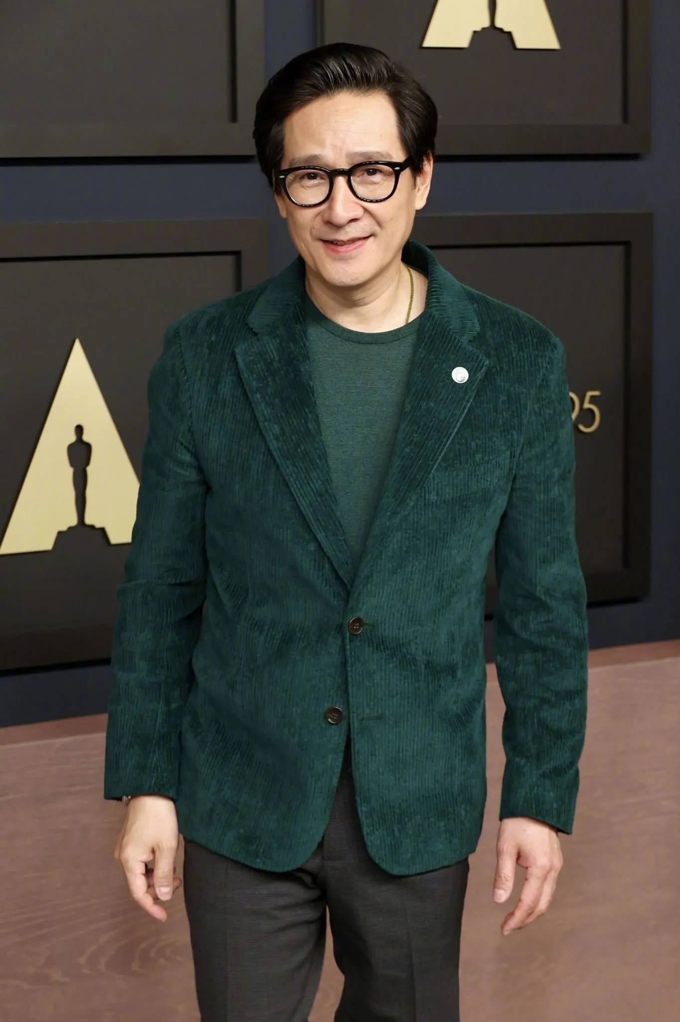 Jonathan Ke Quan and Stephanie Hsu attend 2023 Oscar Nominees Luncheon | FMV6