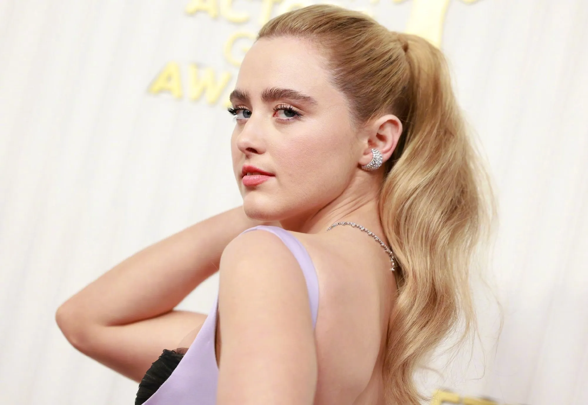 Kathryn Newton attends 2023 Screen Actors Guild Awards red carpet | FMV6