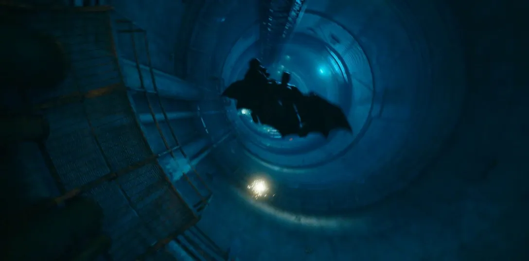 'The Flash' Official Trailer: Michael Keaton's Batman Returns | FMV6