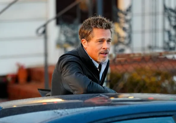 'Wolves': Brad Pitt and George Clooney's new film reveal set photos | FMV6